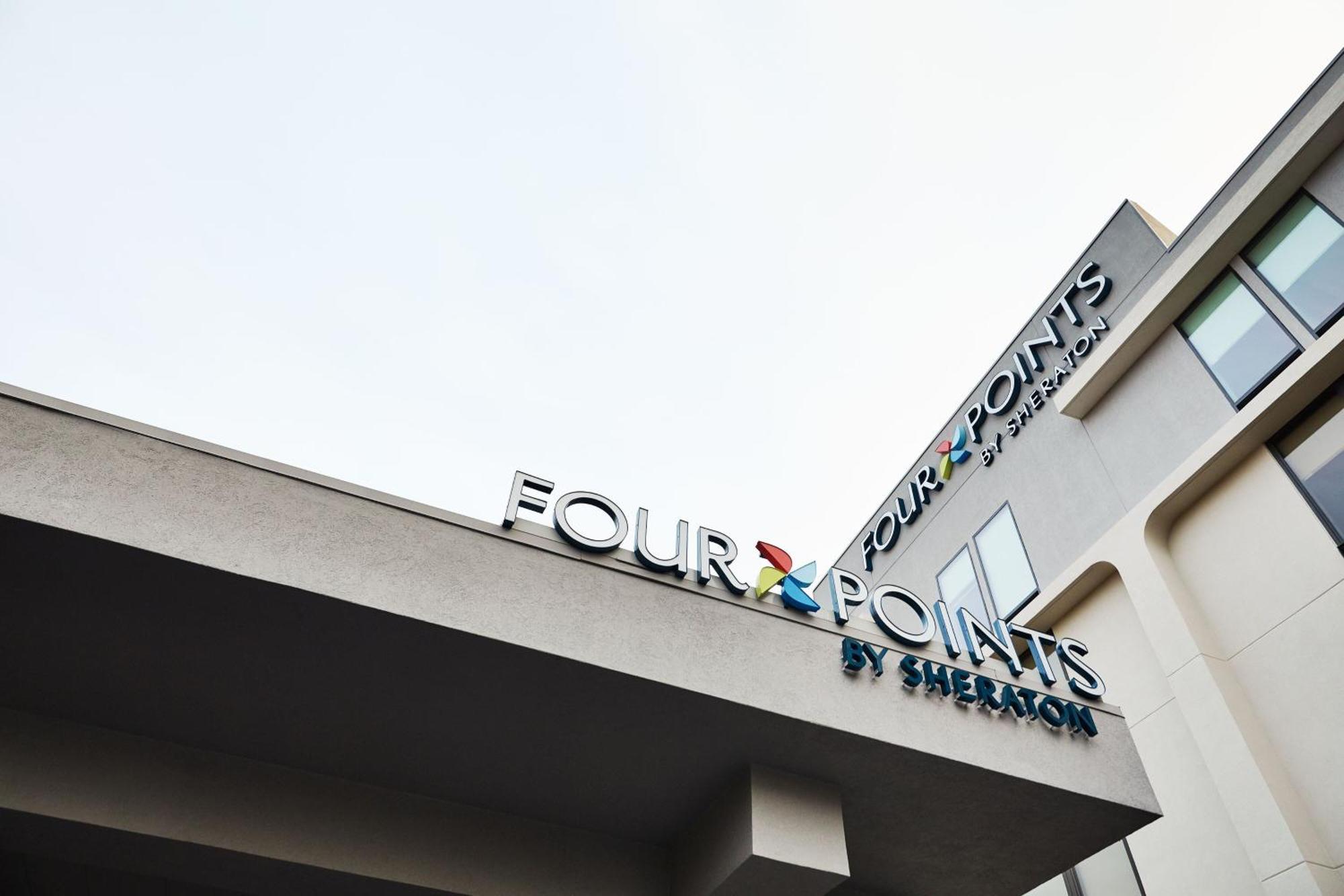 Four Points By Sheraton Chicago Westchester/Oak Brook Εξωτερικό φωτογραφία