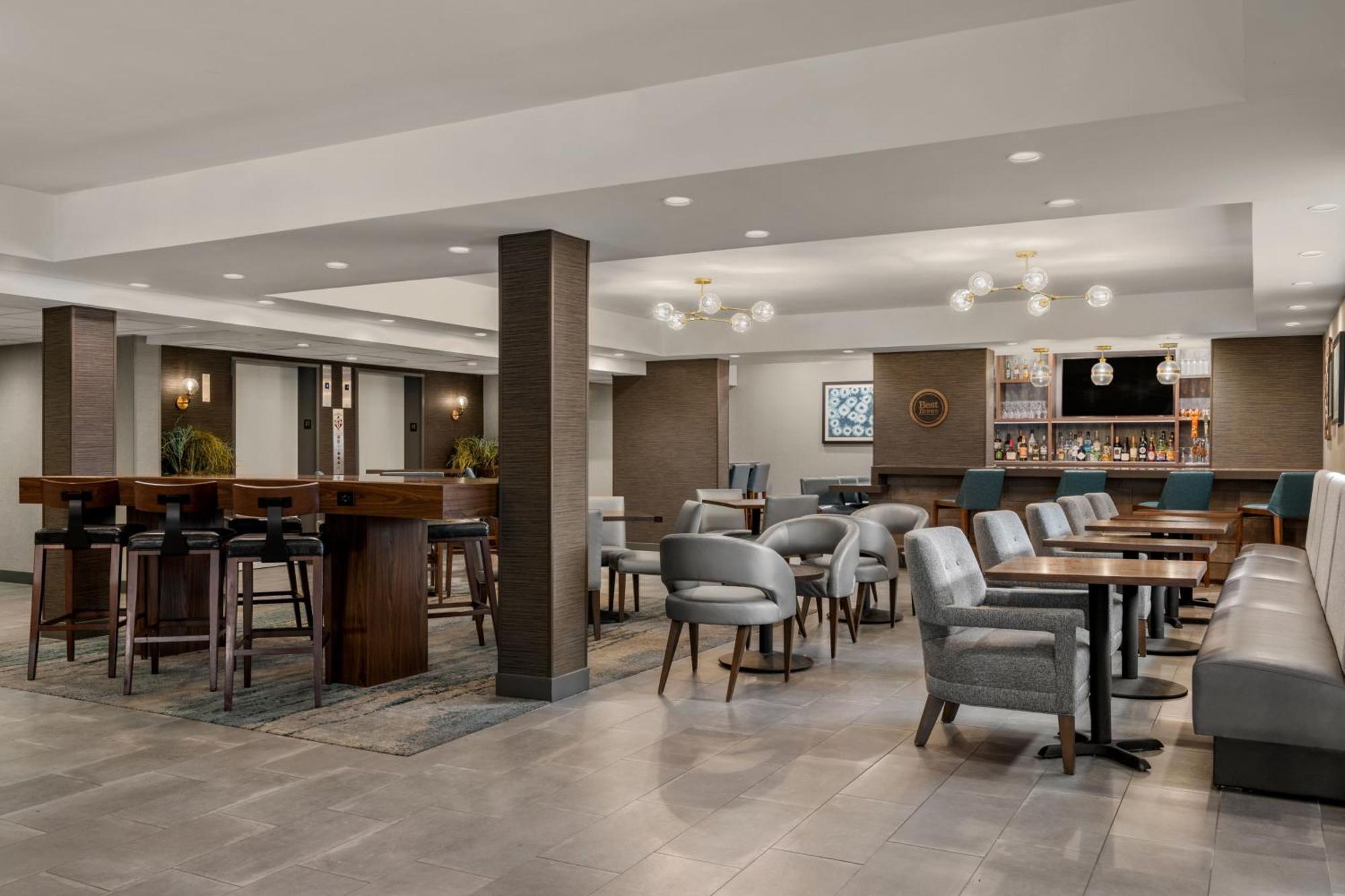 Four Points By Sheraton Chicago Westchester/Oak Brook Εξωτερικό φωτογραφία